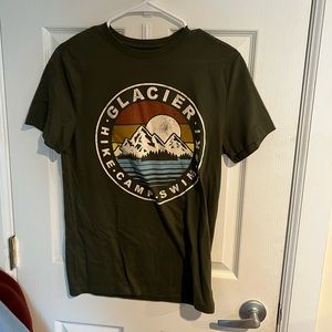 Target Green Men’s Graphic T-shirt size small